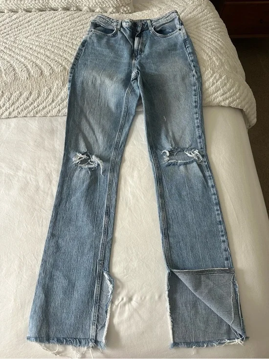 Zara Light Blue High-Rise Women’s Jeans - Picture 2 of 3